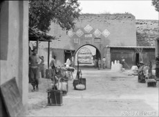 别说穿越好，看1931美国人拍摄的中国普通小县城、市民
